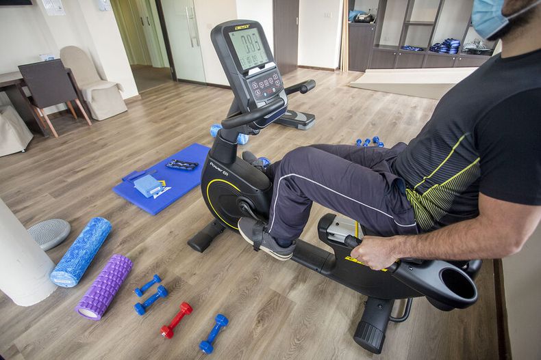 La disminución de la capacidad respiratoria y la pérdida de fuerza en los miembros inferiores son las afecciones más frecuentes en pacientes ex-Covid