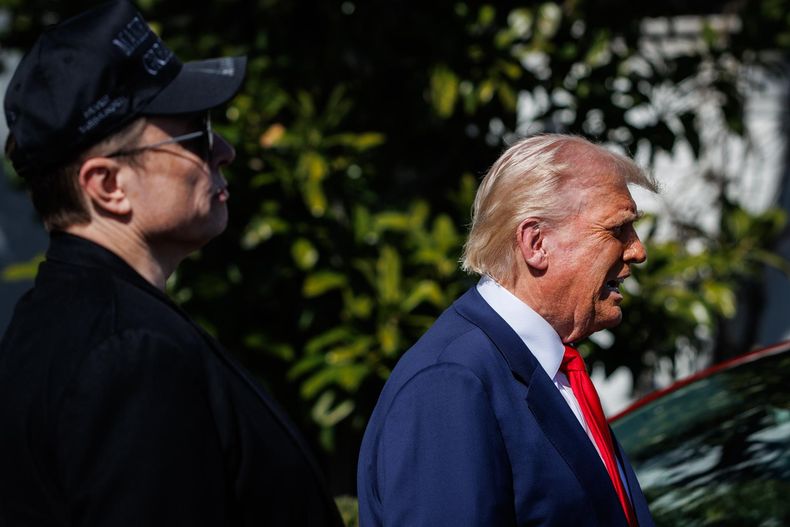 Donald Trump y Elon Musk en el jardín sur de la Casa Blanca.