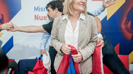 imagen de Cosse y el apoyo de Mujica: “Los que van a definir son las personas cuando voten en la interna” imagen de Cosse y el apoyo de Mujica: “Los que van a definir son las personas cuando voten en la interna”
