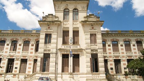imagen de La sede central de la Facultad de Agronomía vive una crítica situación edilicia que obligará a construir nuevos laboratorios