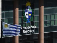 Torre Ejecutiva, sede de la Agesic. Torre Ejecutiva, sede de la Agesic.