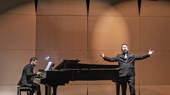 Agustín Urbina y Andrés Salazar Agustín Urbina y Andrés Salazar