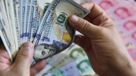 El dólar se ha depreciado a escala global. Foto: AFP