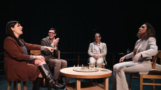 María Mendive, Carlos Rompani, Álvaro Armand Ugón y Alejandra Artigalás en Animales de Dios. María Mendive, Carlos Rompani, Álvaro Armand Ugón y Alejandra Artigalás en Animales de Dios.