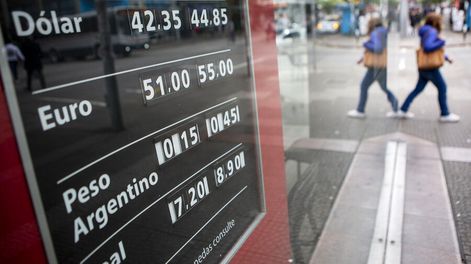 Como Perú, Uruguay camina hacia la desdolarización. Foto: Nicolás Garrido / Búsqueda