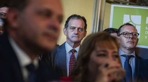 Cabildo Abierto y otras organizaciones que respaldan la convocatoria a un plebiscito llevan recolectadas unas 70.000 firmas. Fotos: Ricardo Antúnez / adhocFOTOS