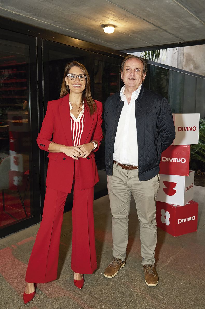 Lucía Brocal junto al gerente financiero deDivino Federico Herrmann&nbsp;