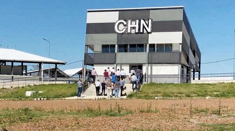 La Central Hortícola del Norte está en los accesos a Salto y fue construida para recibir la producción de la región y comercializarla a los departamentos vecinos.