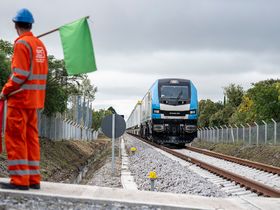 Tren de UPM circulando.