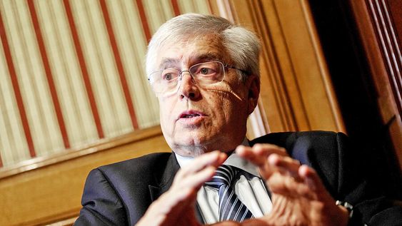 El senador Tabaré Viera en su despacho en el Palacio Legislativo durante la entrevista con Búsqueda. Foto: Javier Calvelo / adhocFOTOS El senador Tabaré Viera en su despacho en el Palacio Legislativo durante la entrevista con Búsqueda. Foto: Javier Calvelo / adhocFOTOS