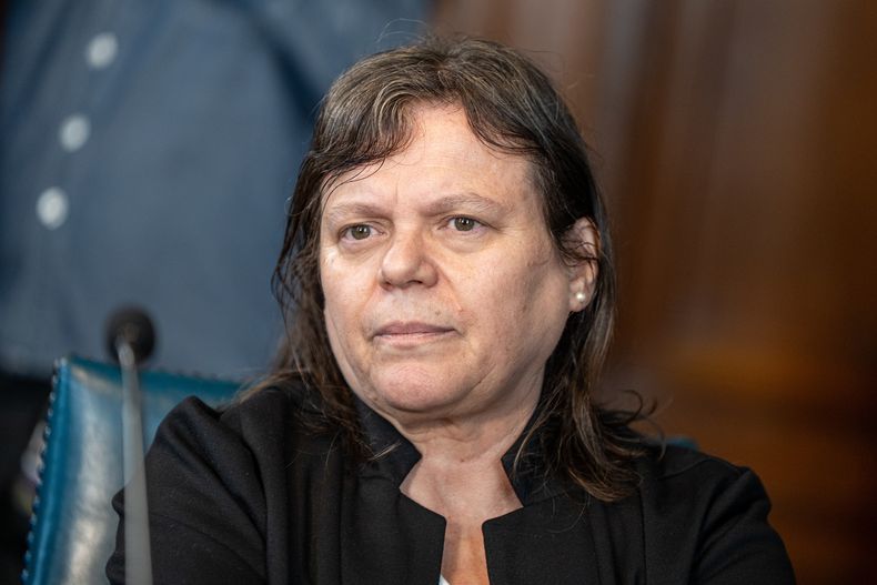 Mónica Ferrero explicó en un escrito por qué no compareció personalmente ante la Comisión de Asuntos Administrativos del Senado