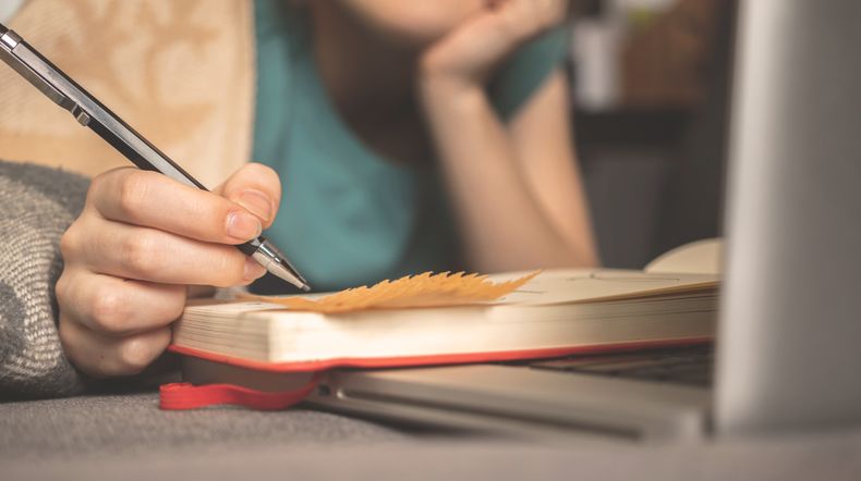 Juan Andrés Ferreira imparte el taller Zen en el arte de escribir en la UCU