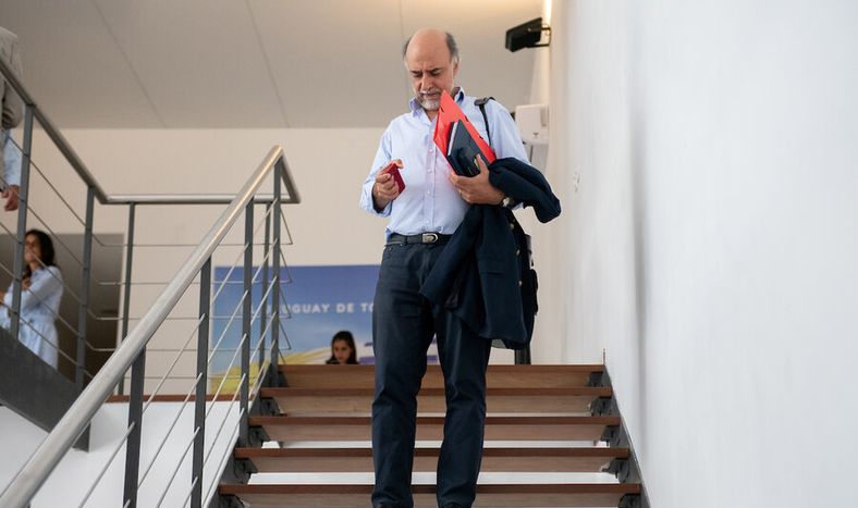 imagen de Diferencias entre el Partido Independiente y Cabildo Abierto complican pacto electoral, y surgen críticas de colorados a blancos