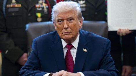 Donald Trump en la Oficina Oval de la Casa Blanca.