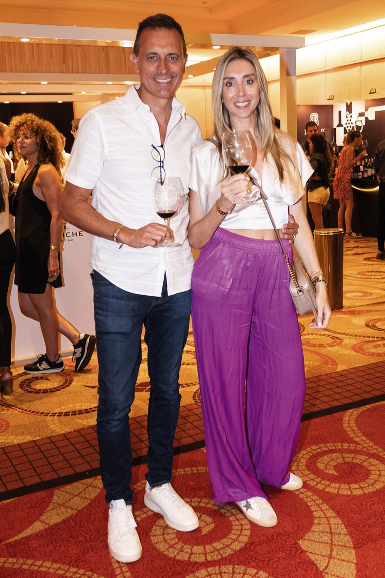 Gastón Oromí y Paola Medina