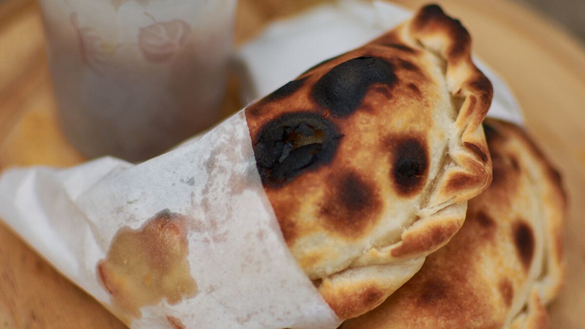 Best Empanada de Carne Cortada a Cuchillo Near Me