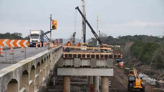 Las obras de duplicación de la Ruta 5, realizadas a través de un contrato Cremaf. Foto: MTOP Las obras de duplicación de la Ruta 5, realizadas a través de un contrato Cremaf. Foto: MTOP