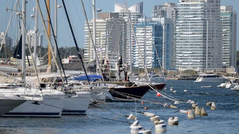 Puerto de Punta del Este. Foto: Santiago Mazzarovich / adhocFOTOS