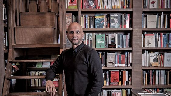 jorge carrion: ?seguro que habra varias formas de amor entre humanos y algoritmos, con y sin cuerpo? jorge carrion: ?seguro que habra varias formas de amor entre humanos y algoritmos, con y sin cuerpo?