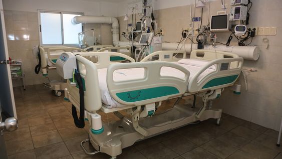 Sala de internación del Hospital Regional de Salto. Sala de internación del Hospital Regional de Salto.