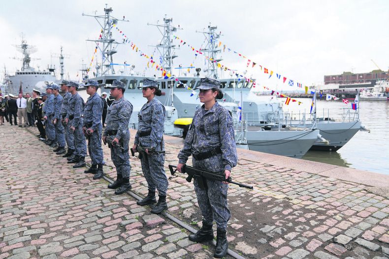 En 2022 arribaron a Montevideo tres lanchas de Estados Unidos que se sumaron a la Armada. Nicolás Celaya / adhocFOTOS