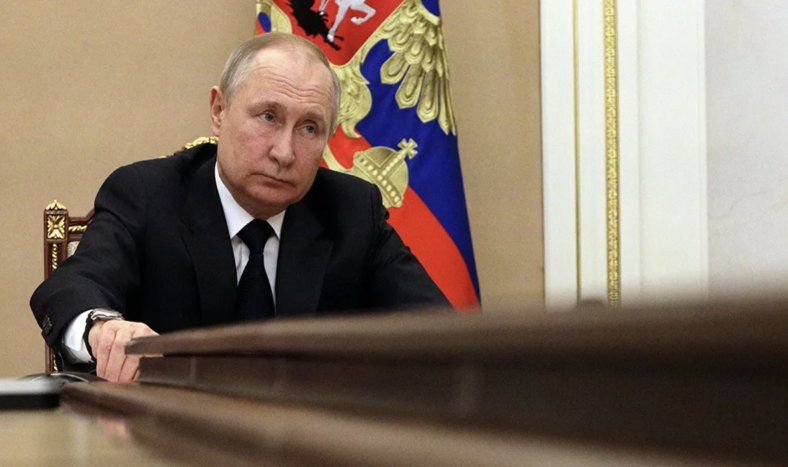 El presidente ruso, Vladímir Putin, preside una reunión con miembros del gobierno ruso en Moscú