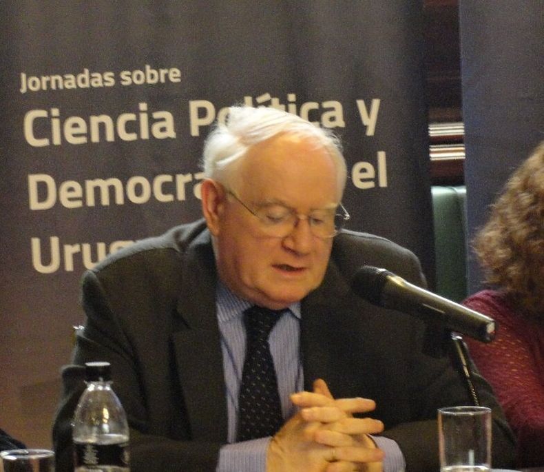 imagen de Óscar Bottinelli advierte que las garantías electorales están “cayendo”  y que eso en “algún momento” puede generar “problemas”