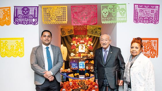 Agregado cultural de la Embajada de México Jorge Saab, embajador de México Víctor Manuel Barcelo y Josefina Monroy Agregado cultural de la Embajada de México Jorge Saab, embajador de México Víctor Manuel Barcelo y Josefina Monroy