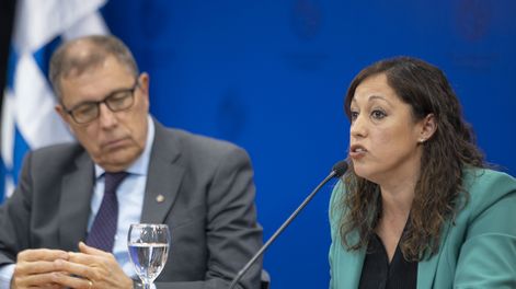 La ministra de Industria y el titular de Economía, en la conferencia de prensa de este miércoles 10. La ministra de Industria y el titular de Economía, en la conferencia de prensa de este miércoles 10.