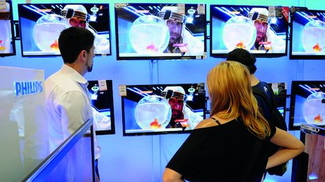 Una casa de venta de electrodomésticos en un shopping de Montevideo. Foto: Nicolás Celaya, adhocFOTOS