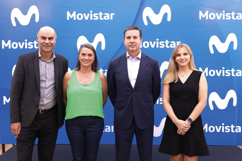 De Movistar: director del segmento masivo Fernando Leis, directora de Operaciones Leticia Pintos, CEO José Luis Aguirre y directora de segmento Empresas Valentina Lamas