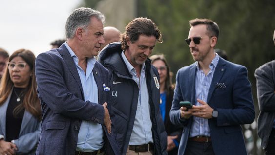 Yamandú Orsi y el presidente de la AUF, Ignacio Alonso, han mantenido reuniones para intentar resolver detalles de la final de la Copa Libertadores en Montevideo.