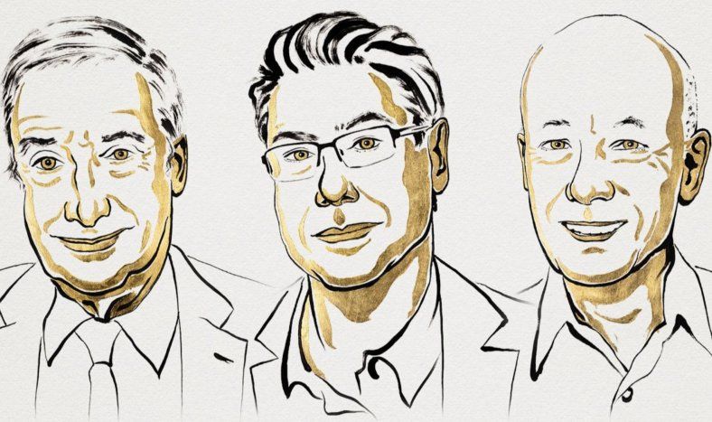Ilustración de Mokyr, Aghion y Howitt, ganadores del Premio Nobel de Economía 2025.