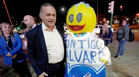 Álvaro Delgado durante un acto de Aire Fresco. Foto: Javier Calvelo, adhocFOTOS