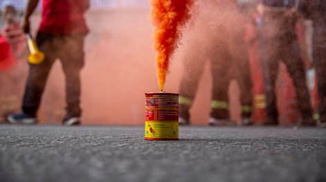 Bomba de humo en un paro del PIT-CNT en 2023