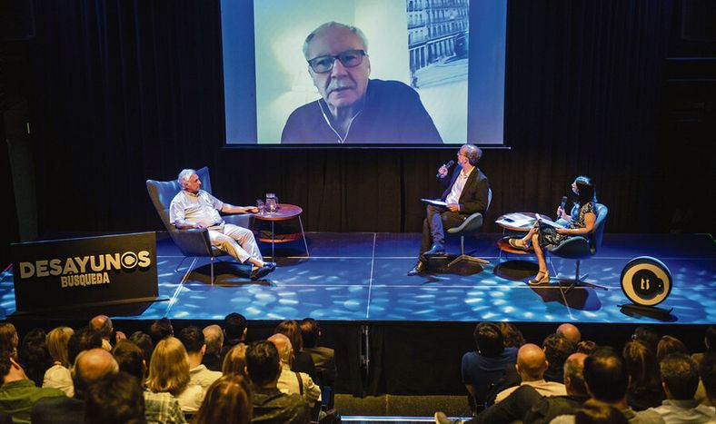 Canessa y Vierci desde España por Zoom fueron los entrevistados de Búsqueda. Fotos: Mauricio Rodríguez / Galería