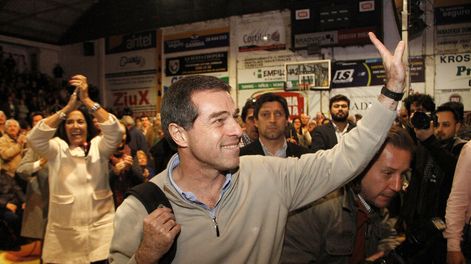 imagen de Amorín y Sanguinetti apuestan a los votos del interior y Talvi confía en que Montevideo le puede dar la ventaja para ganar