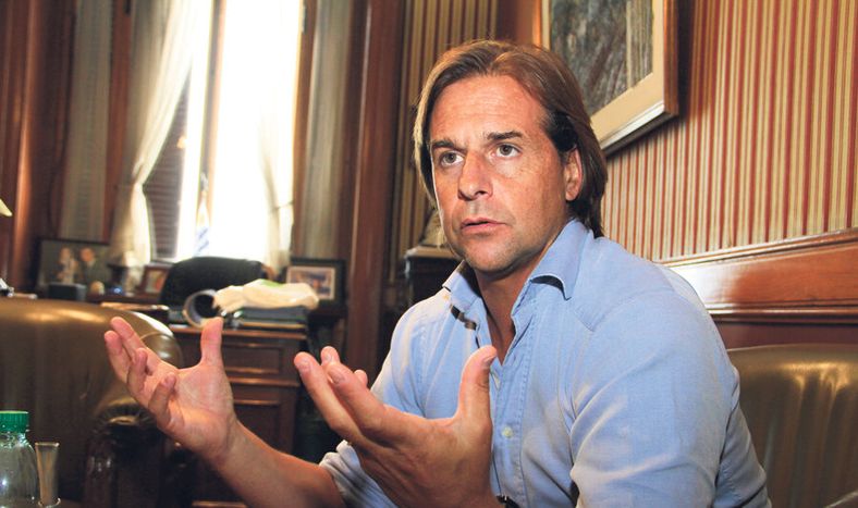 imagen de Pese a que le propuso un paquete de medidas urgentes, para Lacalle  Pou el gobierno “se entregó” y “no van a haber grandes cambios”