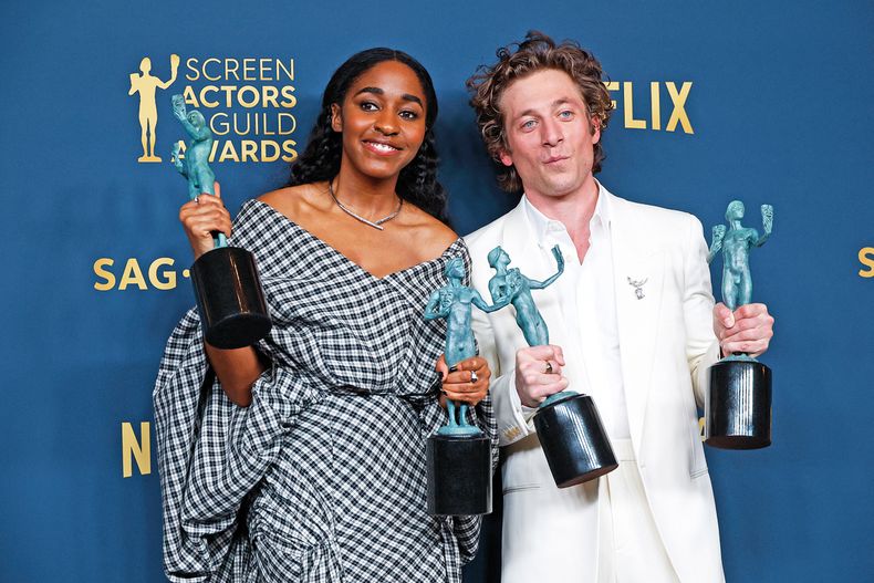 A principios de este año, White y su coprotagonista en The Bear, Ayo Edebiri, obtuvieron los premios SAG a Mejor actor y Mejor actriz en una serie de comedia, respectivamente.