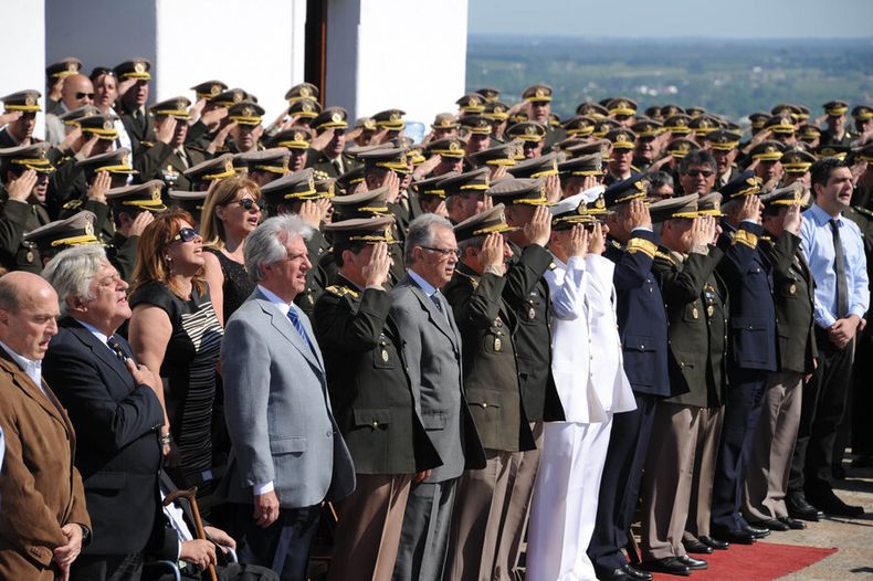 imagen de Militares “en alerta” por alternativa de reforma de caja militar