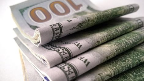 imagen de Caída de la cotización del dólar desconcierta a operadores