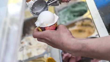 Tras el malestar del sacerdote, la empresa quitó la propaganda del helado de la vía pública. 