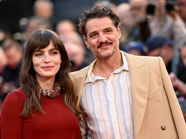 Pedro Pascal posó en la alfombra roja del London Film Festival junto a su hermana, Lux Pascal.&nbsp;