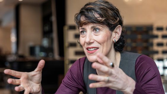 Elma Saiz Delgado en el Hotel Radisson en Montevideo