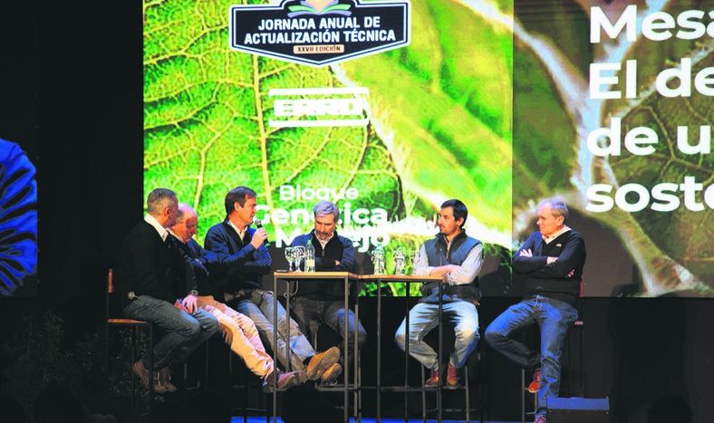 La XXVII Jornada Anual de Actualización Técnica de Erro se realizó en el edificio corporativo de la empresa, en Dolores. Foto: Agro de Búsqueda