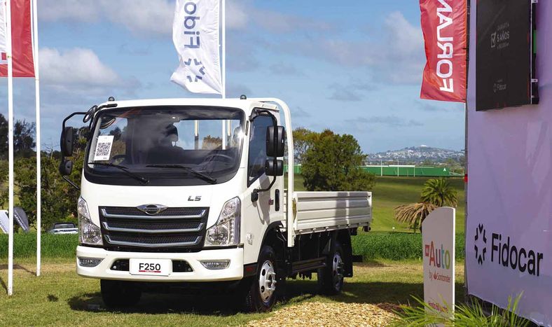 El modelo F250, de Forland, en el stand de Fidocar en la reciente edición de&nbsp; la Rural de Melilla