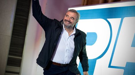 imagen de El Directorio del Partido Nacional decidió devolver el gesto al senador Jorge Larrañaga, que otra vez subió sus escaleras
