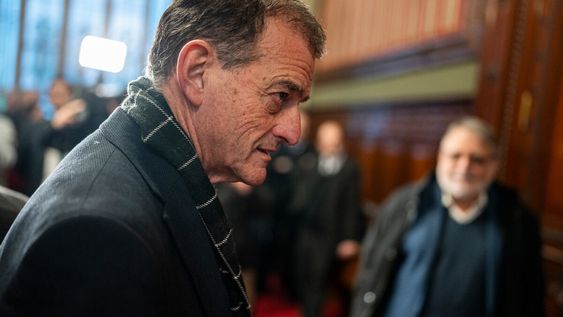 Guido Manini Rios en el Palacio Legislativo en Montevideo Guido Manini Rios en el Palacio Legislativo en Montevideo