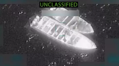 Imagen del ataque del Ejército de Estados Unidos donde mató a 14 supuestos traficantes de drogas en cuatro ataques contra embarcaciones en el Pacífico Oriental. Una persona sobrevivió.