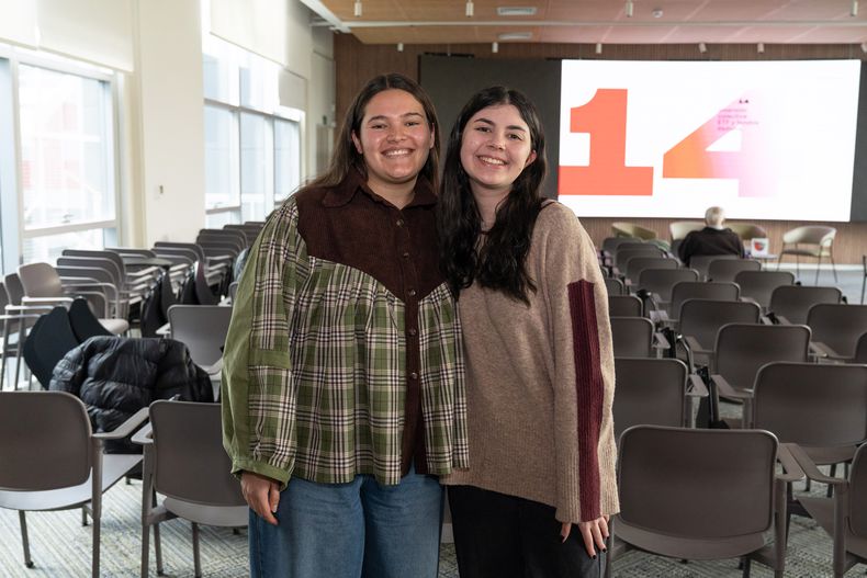 Yamila Umpiérrez y Sofía Pérez.